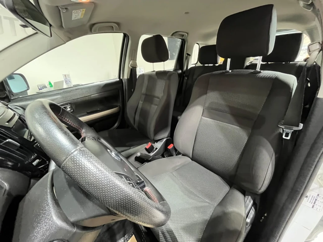 imagen 0 de vehiculo con id 2235
